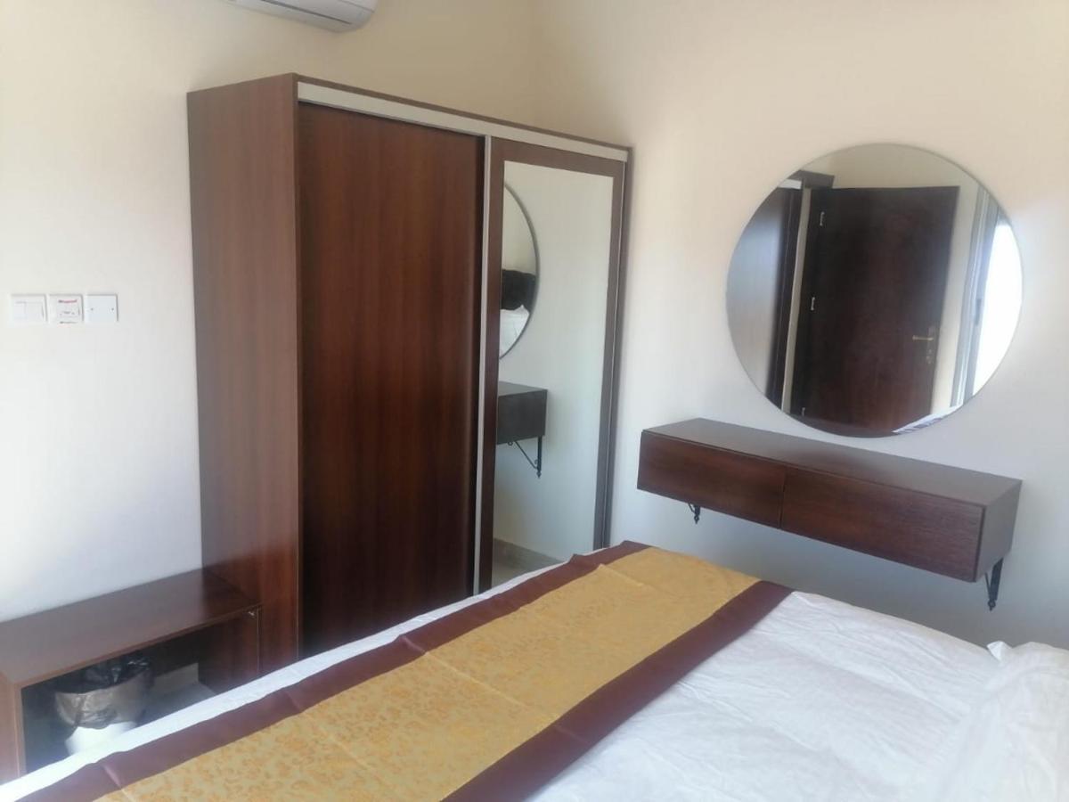 Al-Ahlam Hotel Apartments Акаба Екстериор снимка
