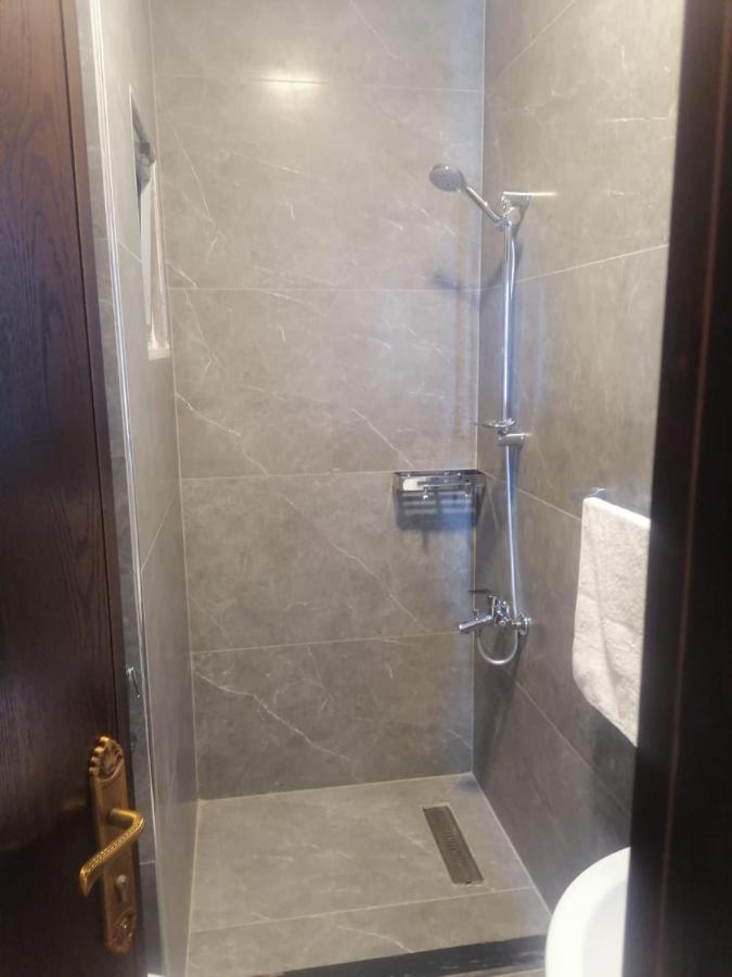 Al-Ahlam Hotel Apartments Акаба Екстериор снимка