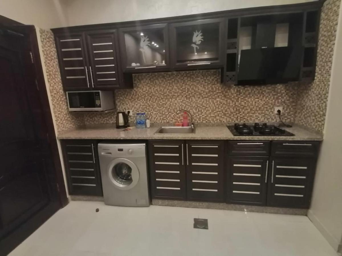Al-Ahlam Hotel Apartments Акаба Екстериор снимка