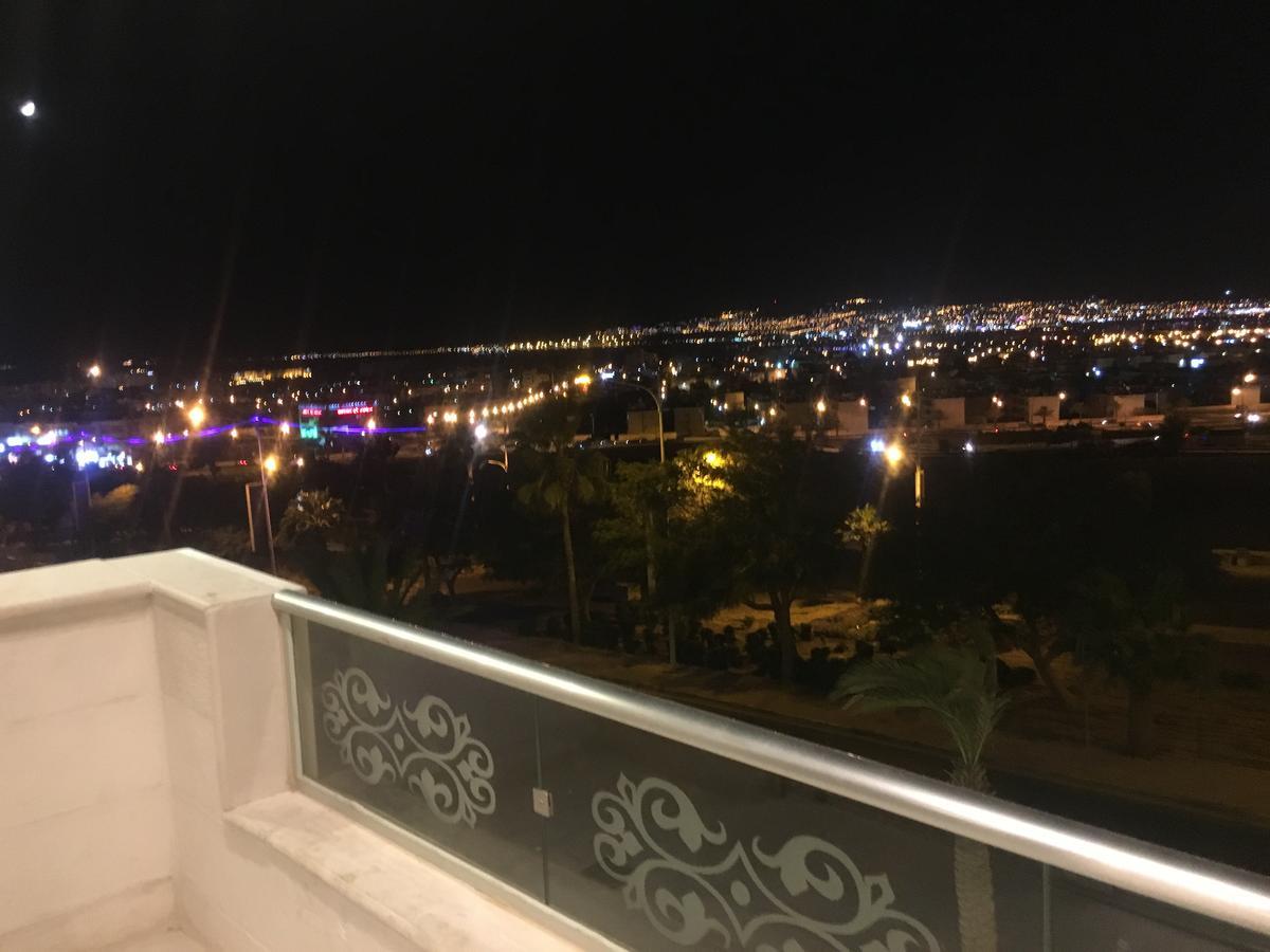 Al-Ahlam Hotel Apartments Акаба Екстериор снимка